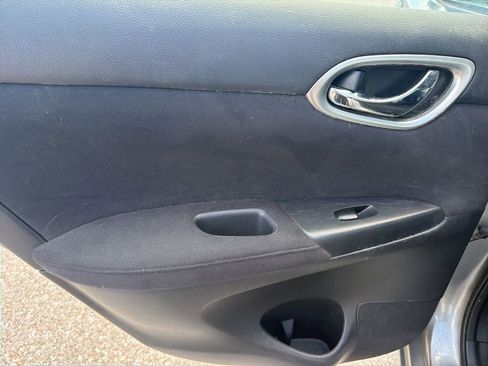 Used 2013 Nissan Sentra SV image 10