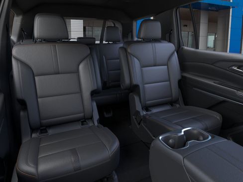 New 2026 Chevrolet Traverse High Country image 17