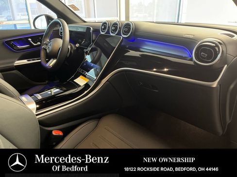 Used 2026 Mercedes-Benz GLC 300 4MATIC image 21
