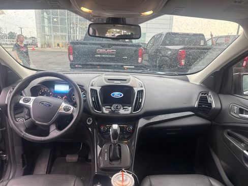 Used 2016 Ford Escape Titanium w/ Equipment Group 301A AWD/4WD image 12