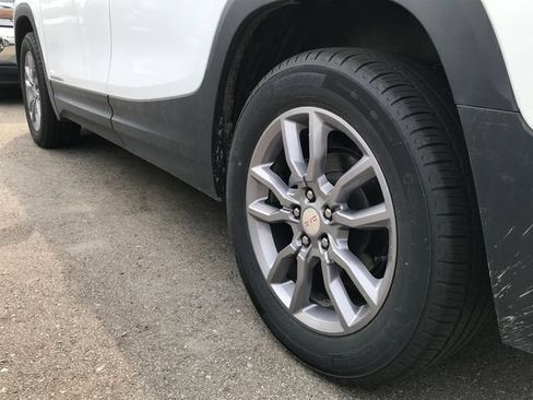 Used 2024 GMC Terrain SLT w/ LPO, Floor Liner Package AWD/4WD image 12