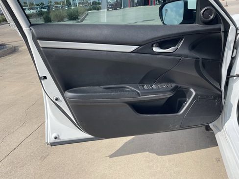 Used 2020 Honda Civic Sport image 11