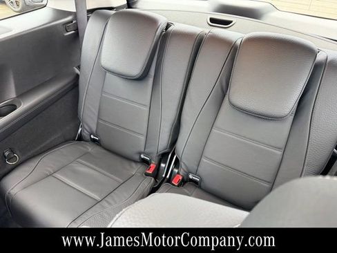 New 2026 Mercedes-Benz GLS 450 4MATIC image 17