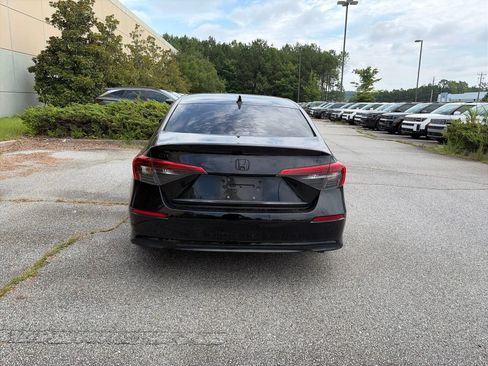 Used 2023 Honda Civic LX image 5