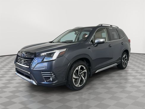 Used 2022 Subaru Forester Touring w/ Popular Package #2 AWD/4WD image 3