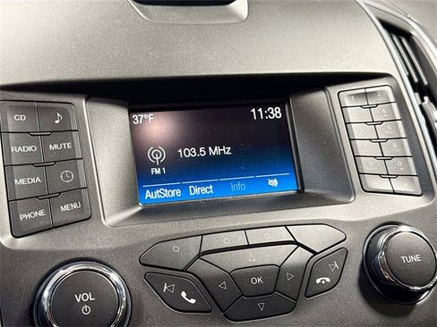 Used 2018 Ford Edge SE image 16