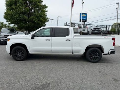 Certified 2022 Chevrolet Silverado 1500 Custom AWD/4WD image 11