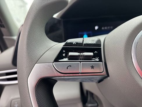 Certified 2024 Hyundai Elantra SEL FWD image 24