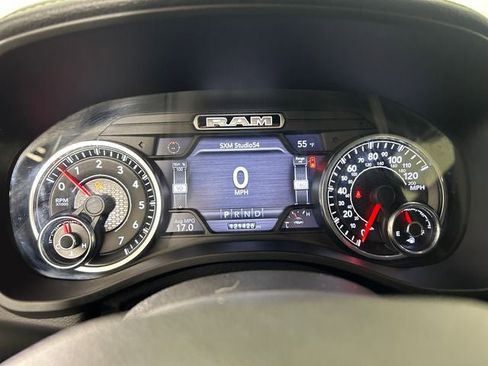 Used 2019 RAM 1500 Laramie w/ Sport Appearance Package AWD/4WD image 18