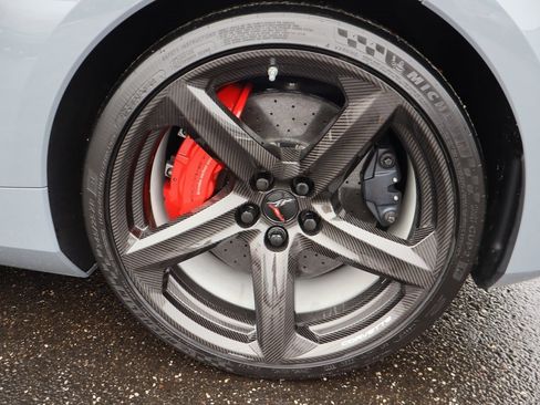 Used 2025 Chevrolet Corvette Z06 w/ Z07 Performance Package image 35