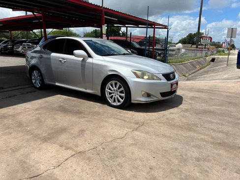 Used 2006 Lexus IS 250 RWD image 3
