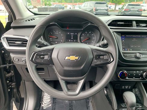 Certified 2023 Chevrolet TrailBlazer LT AWD/4WD image 11