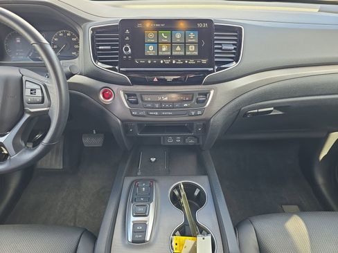 Certified 2024 Honda Ridgeline RTL+ image 10