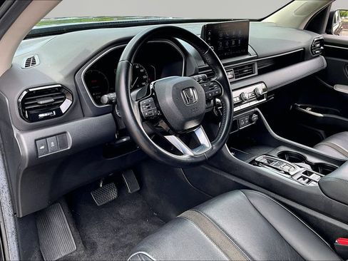 Used 2025 Honda Pilot EX-L image 14