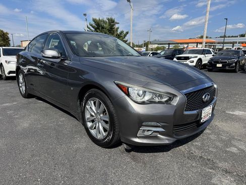 Used 2015 INFINITI Q50 Premium w/ Navigation Package AWD/4WD image 3