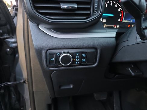 Used 2024 Ford Explorer XLT image 20