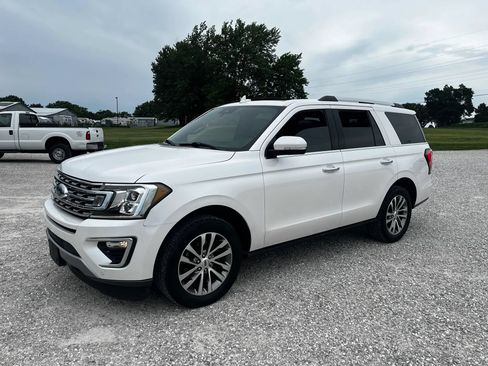 Used 2018 Ford Expedition Limited w/ Equipment Group 301A AWD/4WD image 7