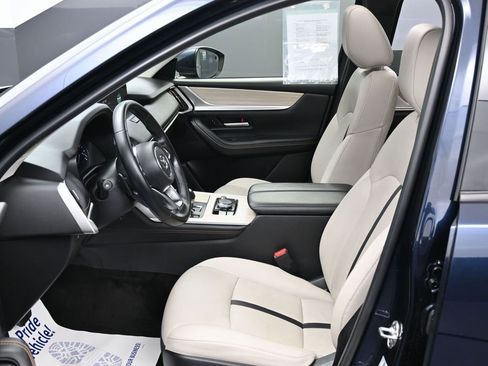 Used 2024 MAZDA CX-90 3.3 Turbo w/ Preferred Plus image 18