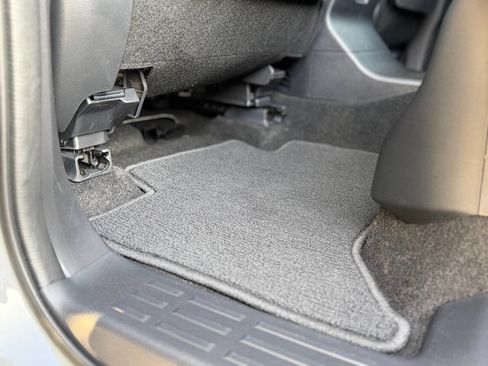 Used 2025 Lexus GX 550 image 89