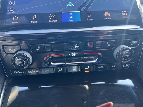 Used 2024 Jeep Grand Cherokee Limited image 34