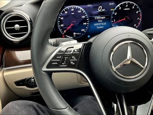Used 2023 Mercedes-Benz E 350 Sedan image 10