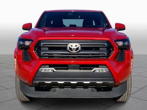 Used 2024 Toyota Tacoma SR5 image 3