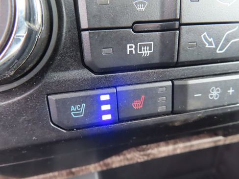 Used 2017 Ford F350 Lariat w/ Lariat Ultimate Package image 37