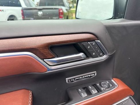 Used 2022 GMC Sierra 1500 Denali Ultimate AWD/4WD image 22