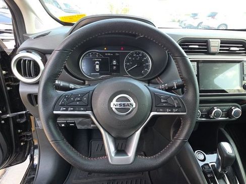 Used 2021 Nissan Versa SR image 15