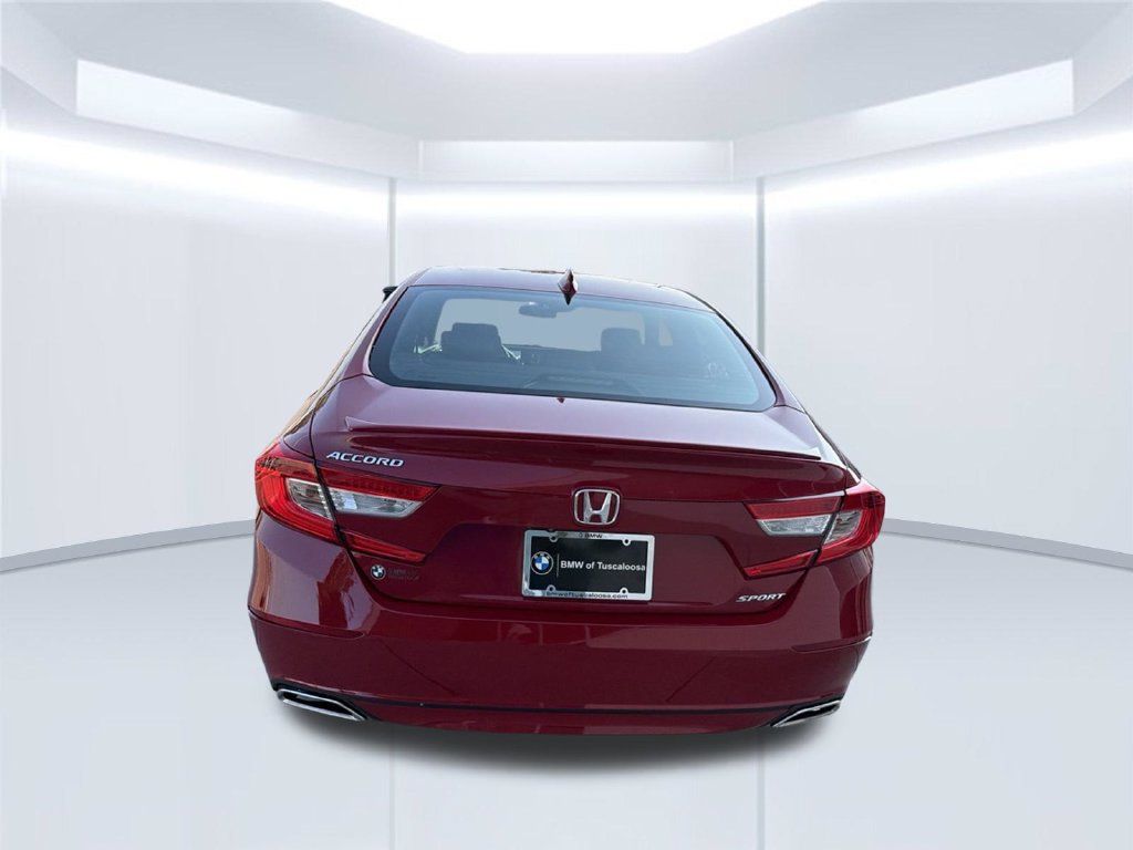Used 2018 Honda Accord Sport image 5
