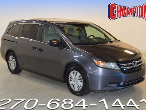 Used 2016 Honda Odyssey LX image 1
