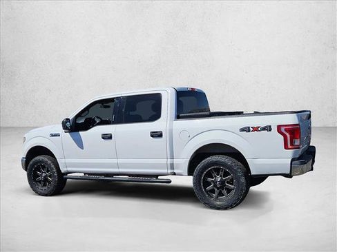 Used 2017 Ford F150 XLT AWD/4WD image 6