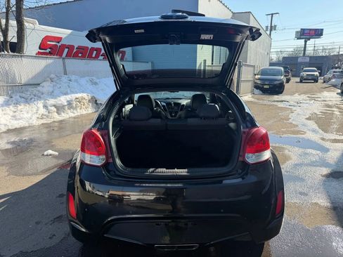 Used 2015 Hyundai Veloster w/ Option Group 03 image 10