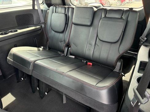 Used 2019 Dodge Grand Caravan GT FWD image 10
