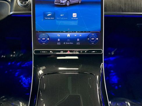 Used 2023 Mercedes-Benz S 500 4MATIC w/ AMG Line image 37