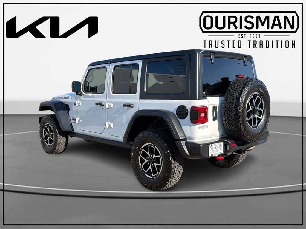 Used 2025 Jeep Wrangler Unlimited Rubicon AWD/4WD image 3