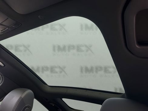 Used 2022 Mercedes-Benz GLC 300 4MATIC image 11