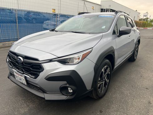 Used 2025 Subaru Crosstrek 2.5i Premium AWD/4WD image 9