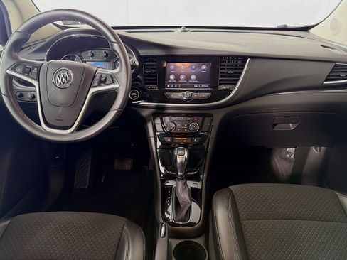 Used 2022 Buick Encore Preferred w/ Safety Package image 22