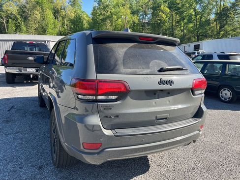 Used 2020 Jeep Grand Cherokee Altitude image 9