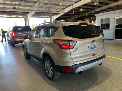 Used 2017 Ford Escape Titanium FWD image 4