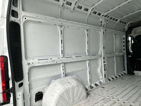 Used 2023 RAM ProMaster 2500 image 20