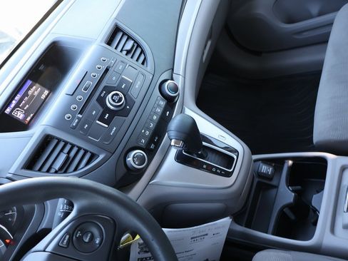 Used 2013 Honda CR-V LX image 18