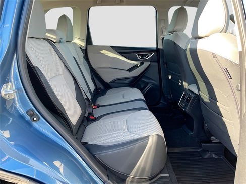 Used 2023 Subaru Forester Premium w/ Popular Package #3 image 25