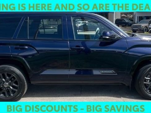 Used 2024 Toyota Sequoia Platinum image 4