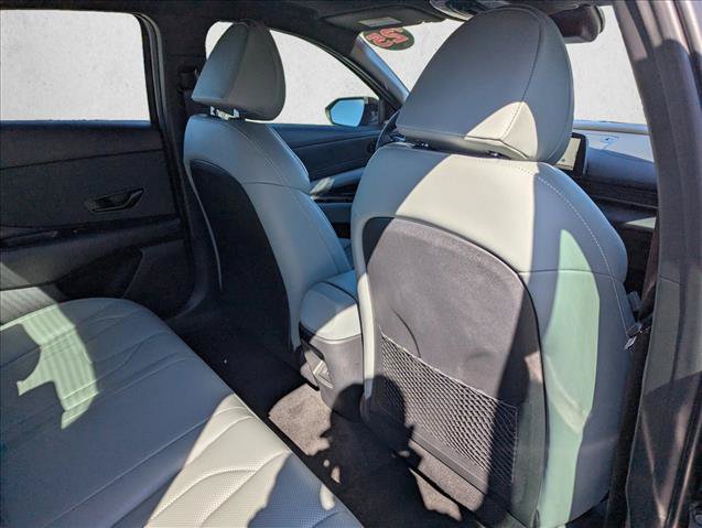 Certified 2025 Hyundai Elantra Limited FWD image 29