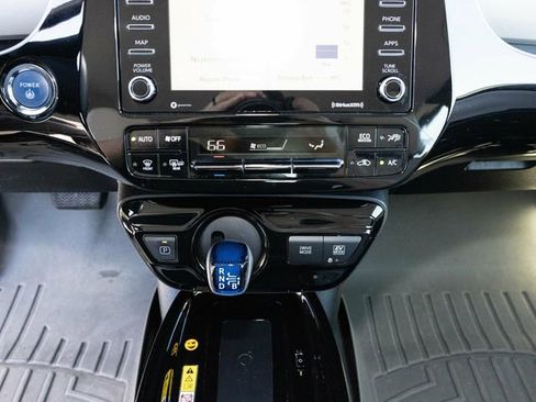 Used 2021 Toyota Prius AWD image 37