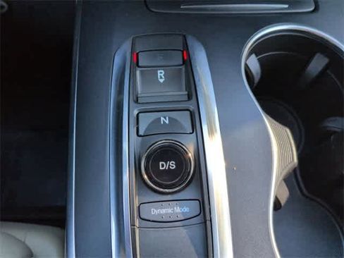 Used 2017 Acura MDX FWD image 34