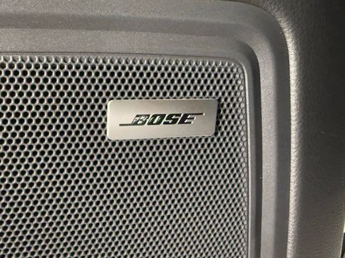 New 2026 Porsche Macan image 29