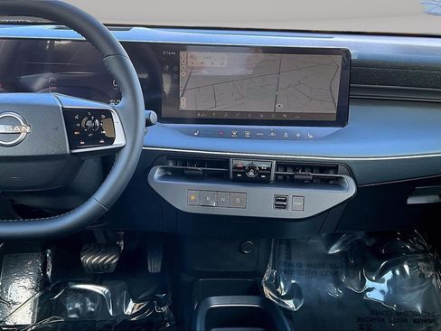 New 2026 Nissan Leaf Platinum+ w/ Cargo Package (Platinum+) image 6